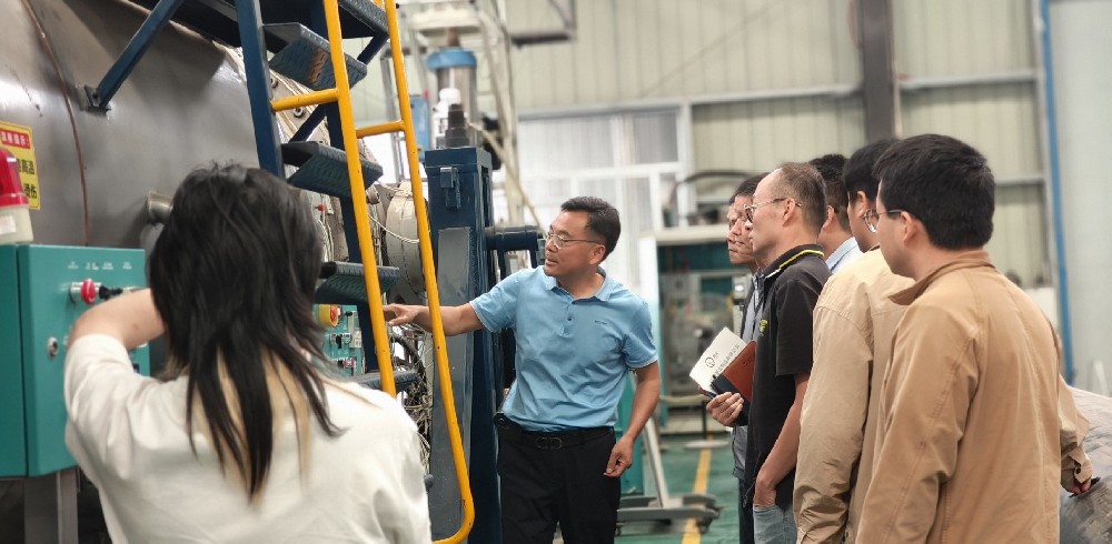 中國(guó)三峽集團(tuán)一行來(lái)我司考察